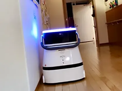 老人ホームでの実証実験 1の動画サムネイル